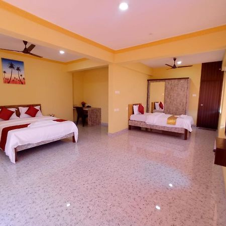Brit'S Palace Goa Agacaim Bagian luar foto