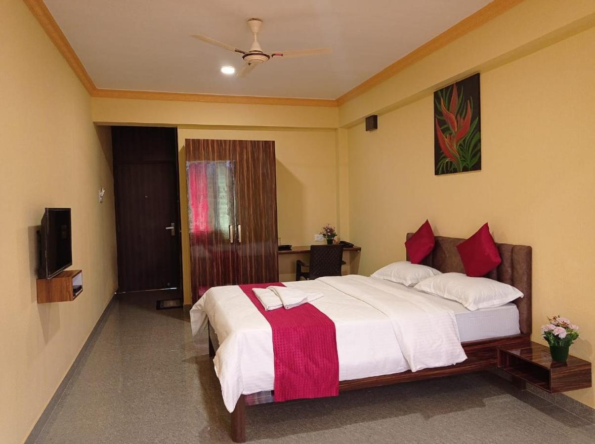 Brit'S Palace Goa Agacaim Bagian luar foto