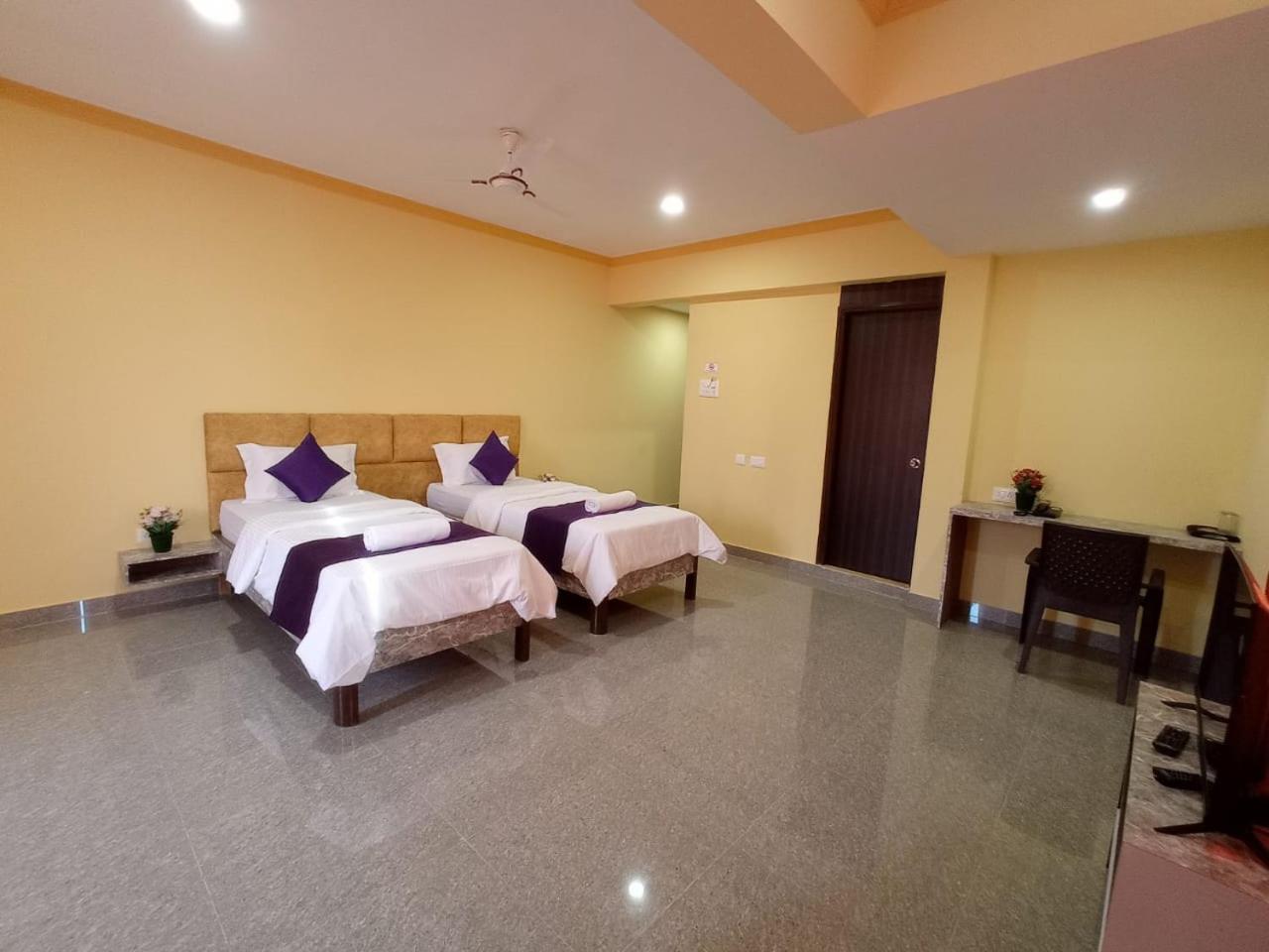 Brit'S Palace Goa Agacaim Bagian luar foto